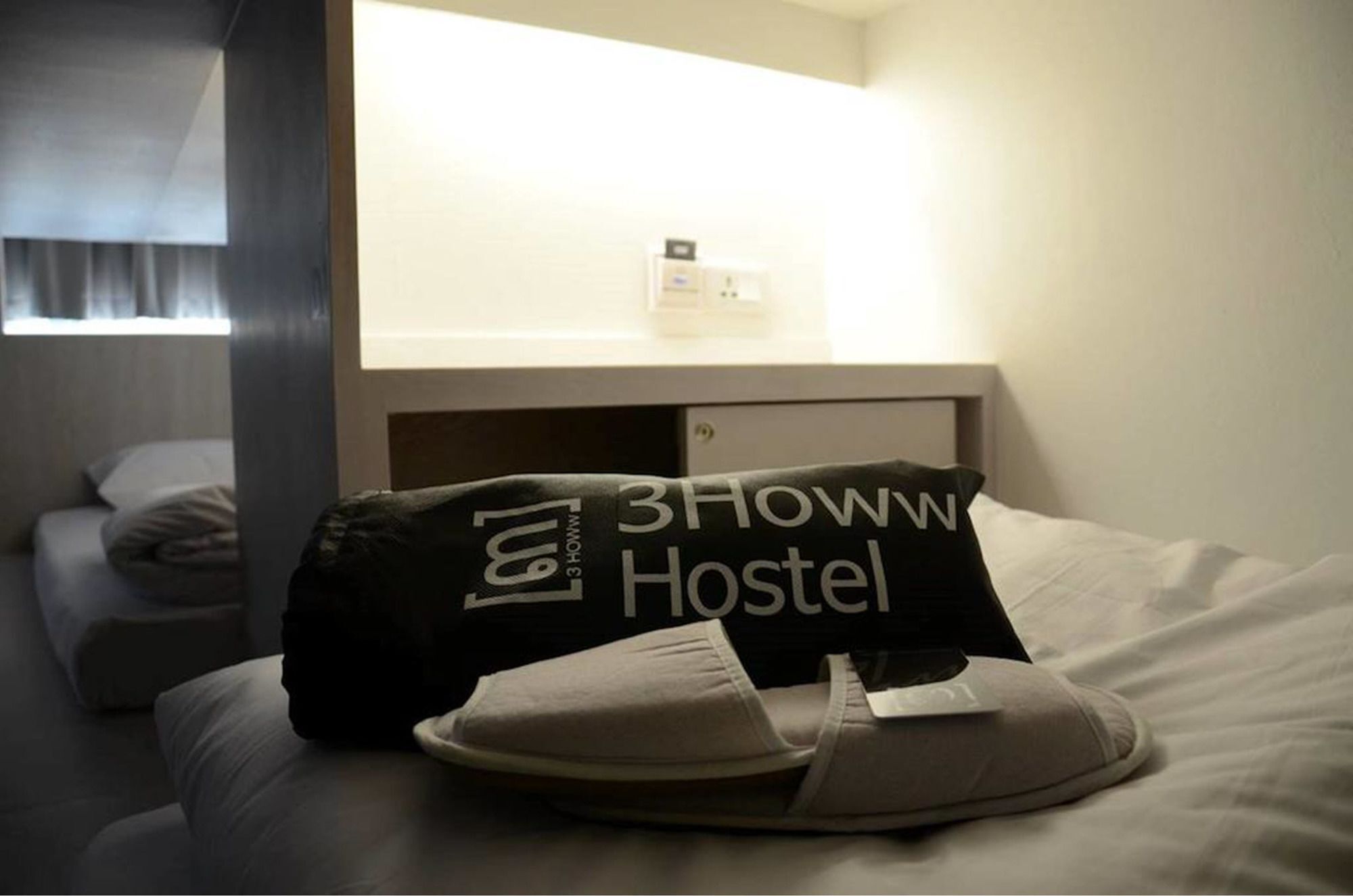 3 Howw Hostel At Sukhumvit 21 Банкок Екстериор снимка